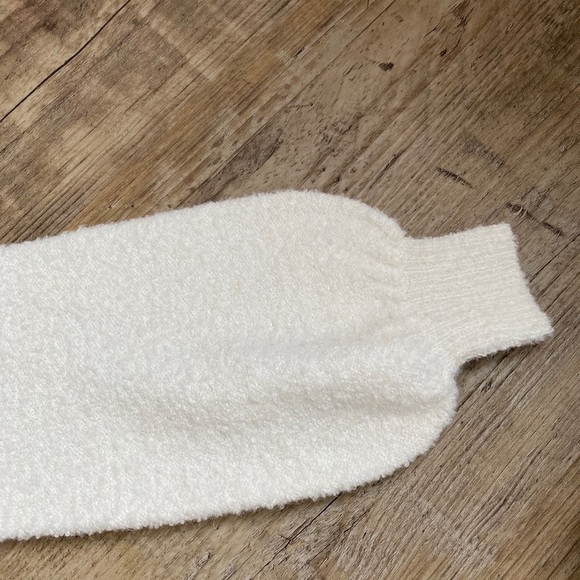 Oversized Button Up Cardigan - Picture 3 of 8